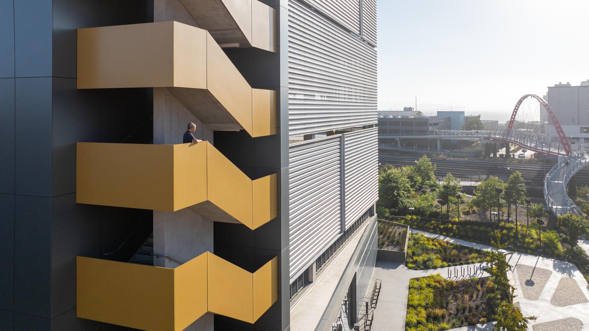 BioMed Realty, Emery Yards, Parking Structure, Building 14