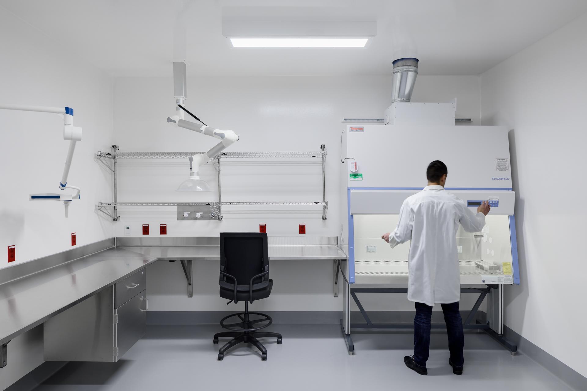 Stanford School of Medicine, Office & Lab Renovation, 3174 Porter Drive