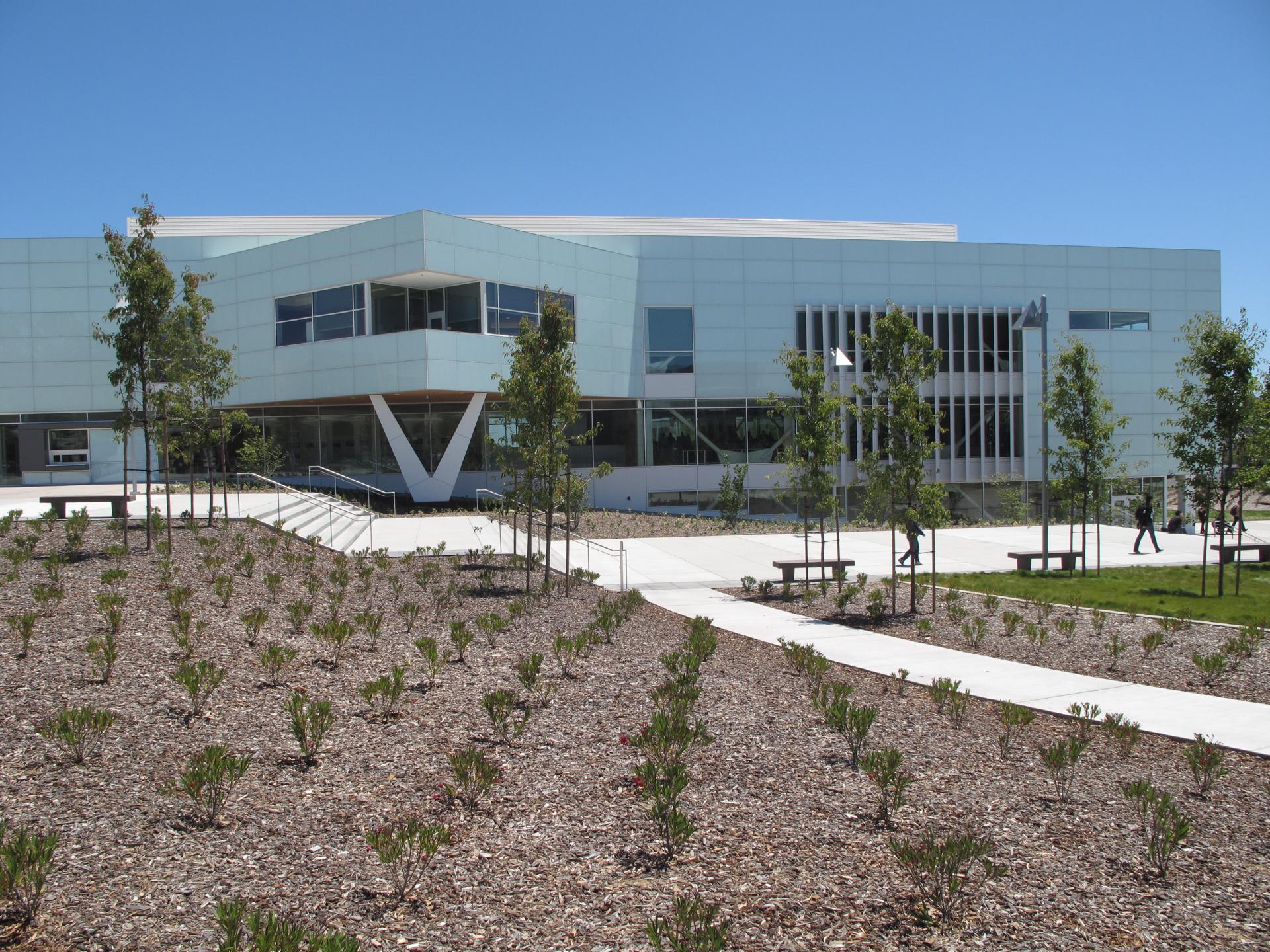 College of San Mateo Health & Wellness Building 5