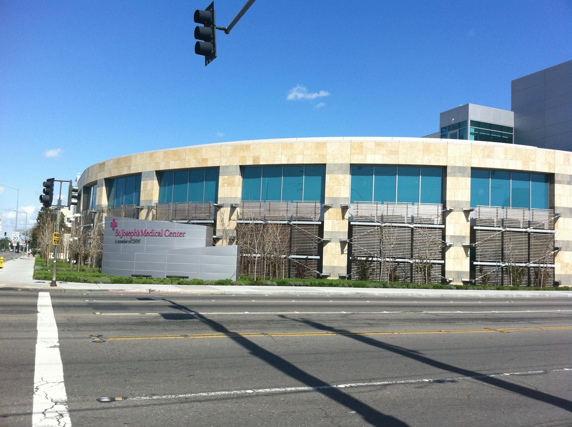 Dignity Health, Saint Joseph’s Hospital Patient Pavilion, Women’s & Children’s Center