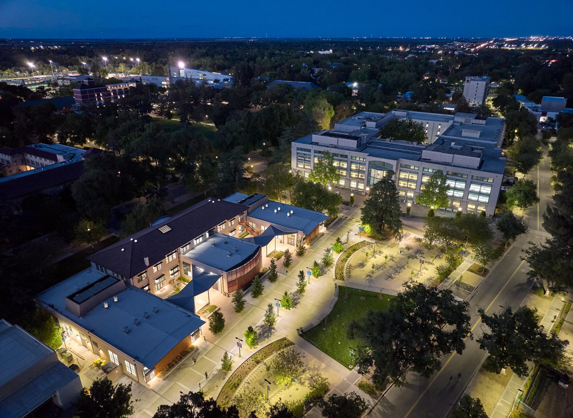 University of California, Davis, Walker Hall, Graduate Student Center